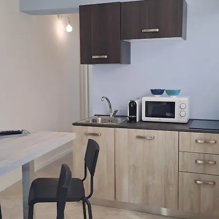 Mare Mare تْشيفالو