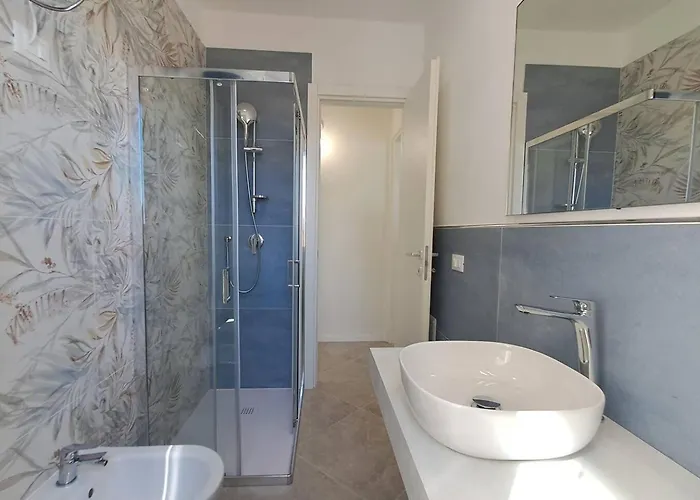 Mare Mare تْشيفالو